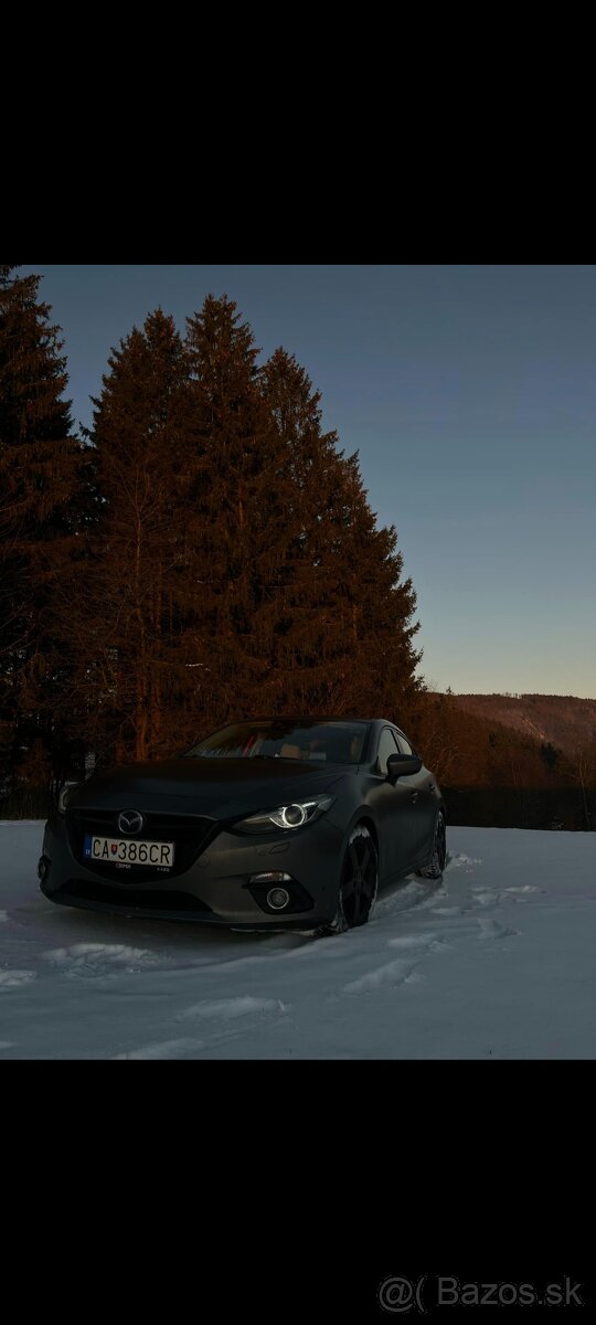 Mazda 3 2016 2.0benzin 88kw  najvyšia výbava revolution