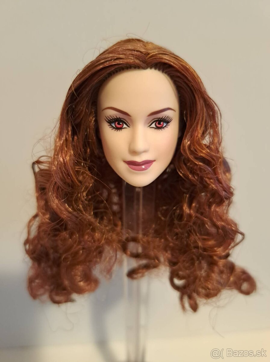 Na predaj hlavicka zberatelska Barbie Twilight Victoria