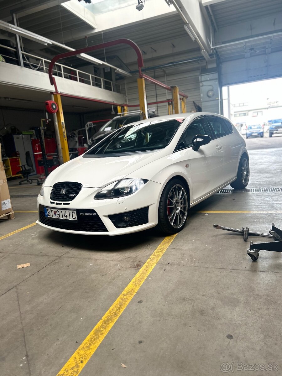 Seat Leon CUPRA R 265 2012