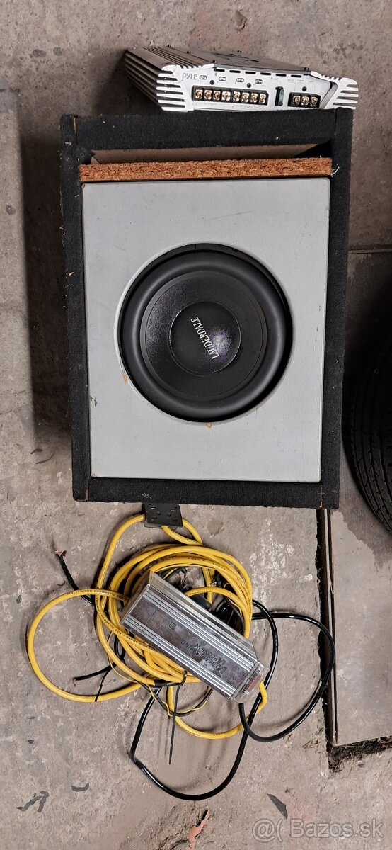 subwoofer + zosilovač