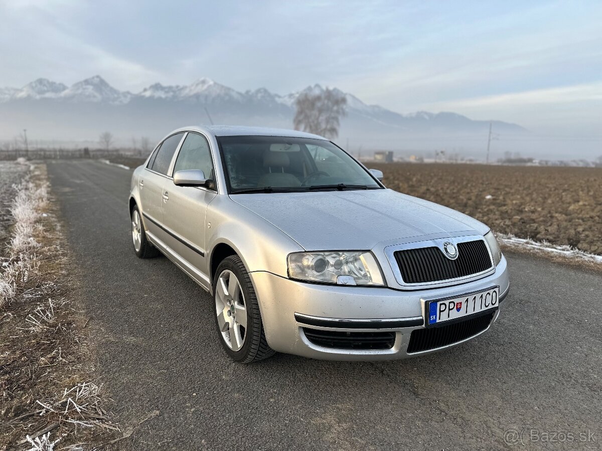 Škoda superb 2.8 V6