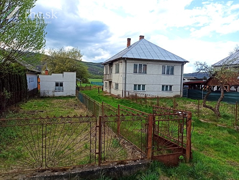 POZEMOK NA VÝSTAVBU S DOMOM BLÍZKO MESTA - BREZNICA, OKR. ST