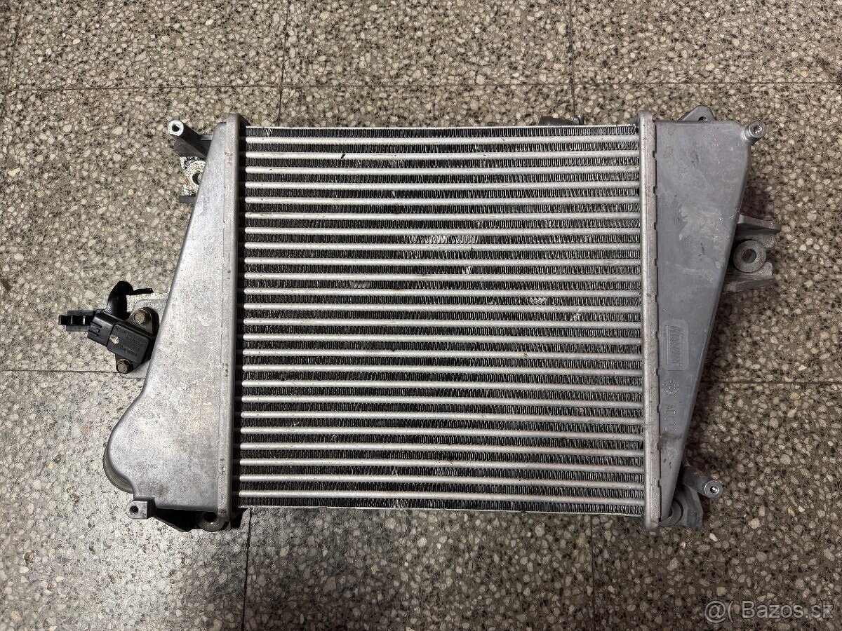 Intercooler Nissan X-trail T30