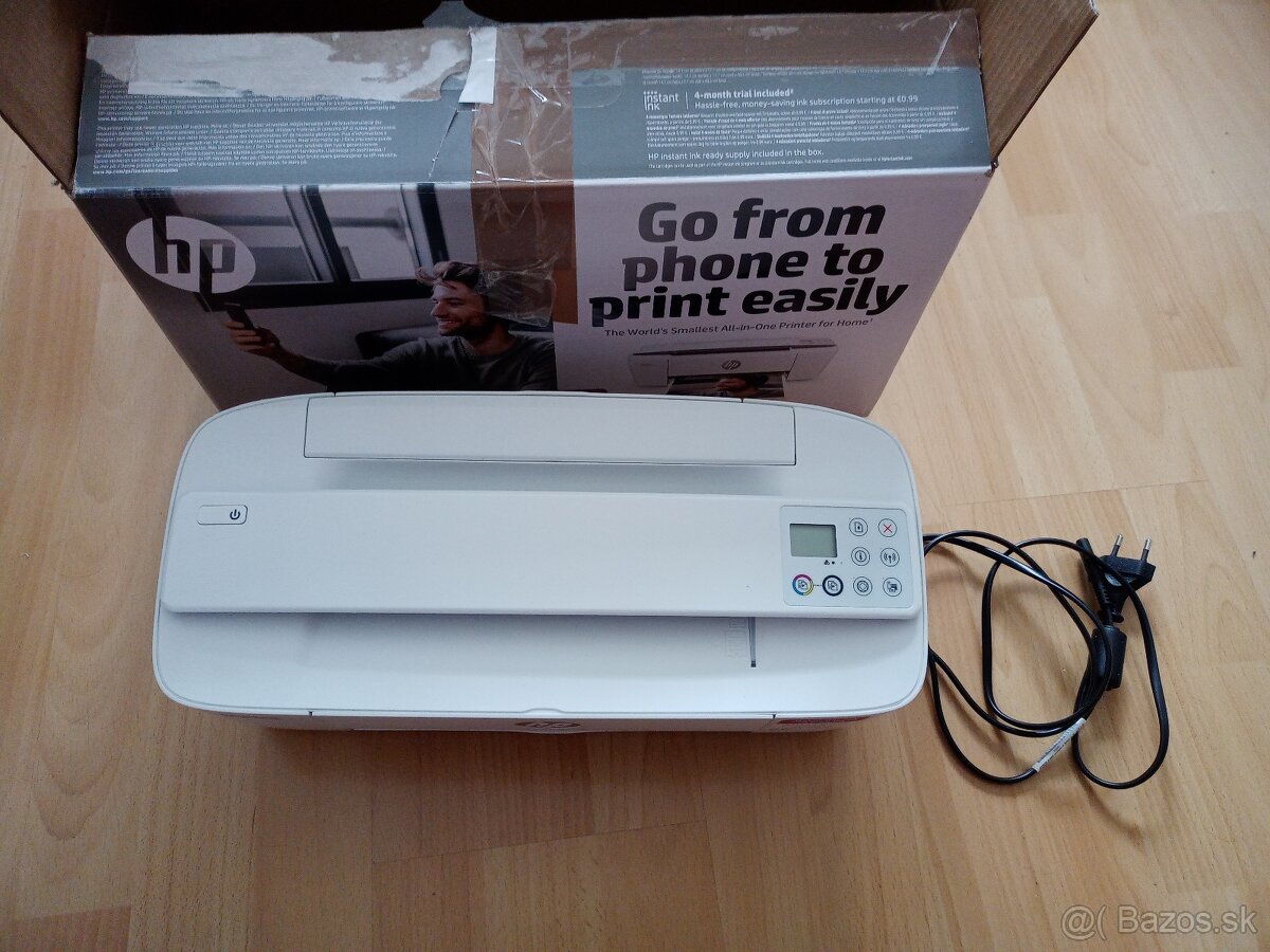 Tlačiareň značky HP model DeskJet 3750