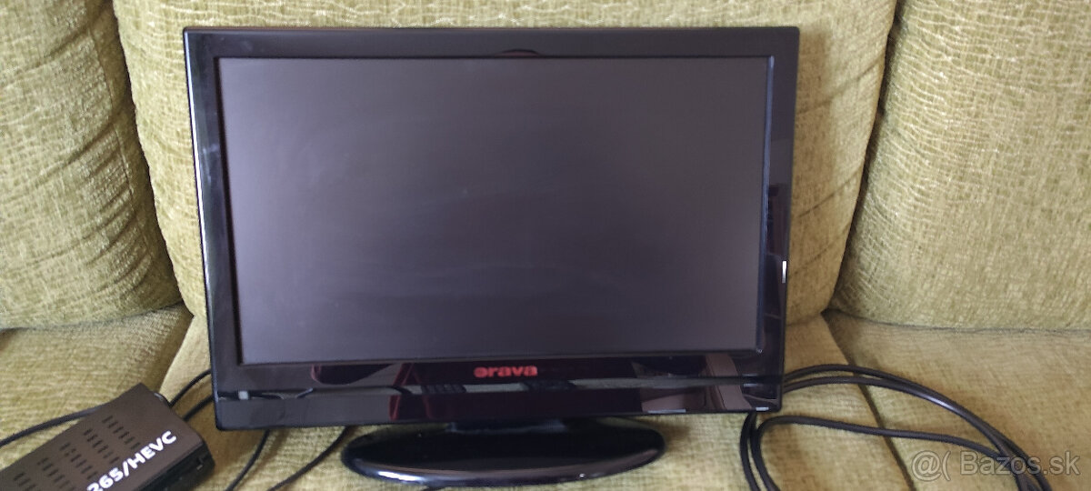 Malý šikovný LCD TV Orava