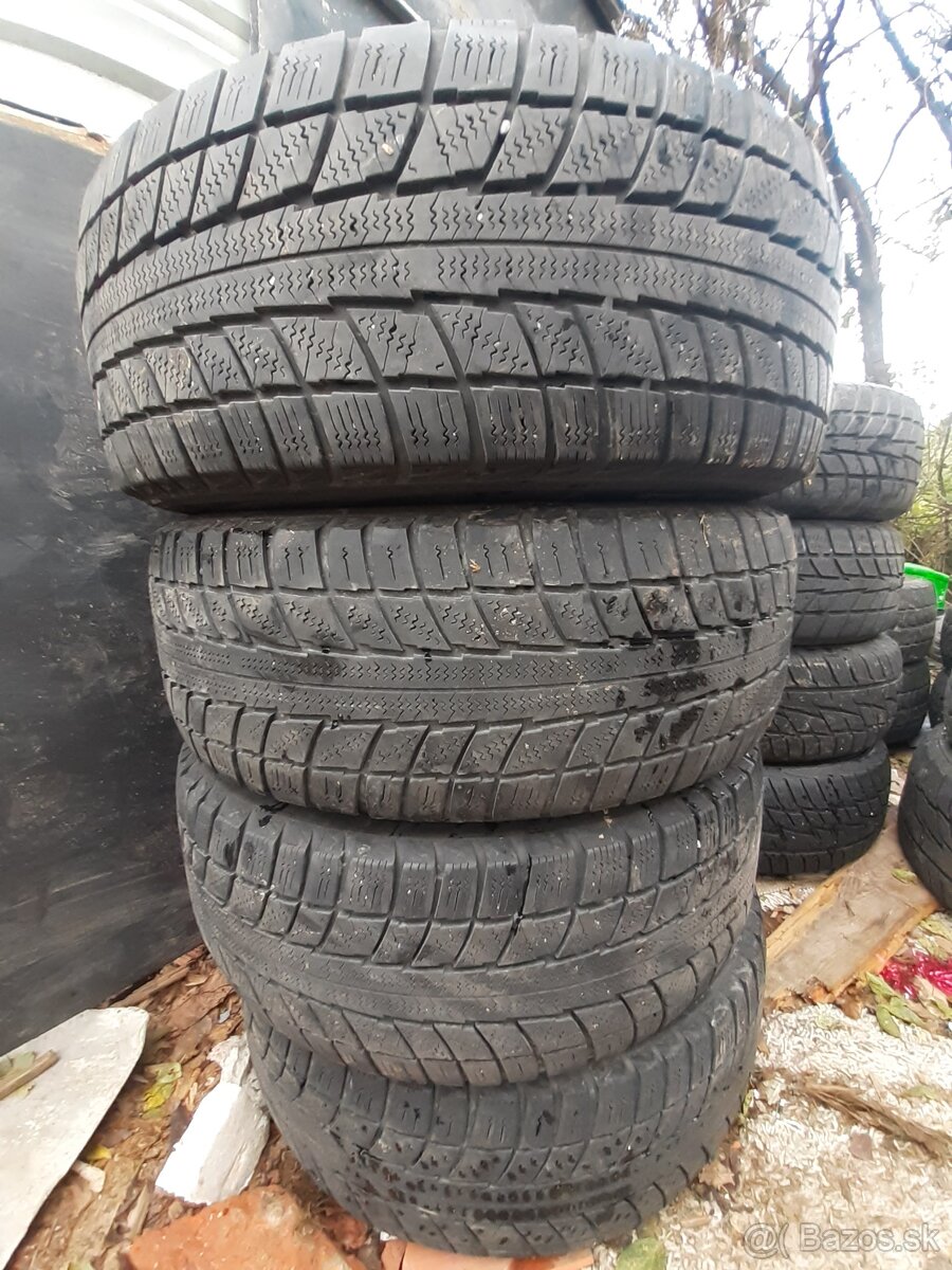 Predam preumatiky 205/65r15 zimne