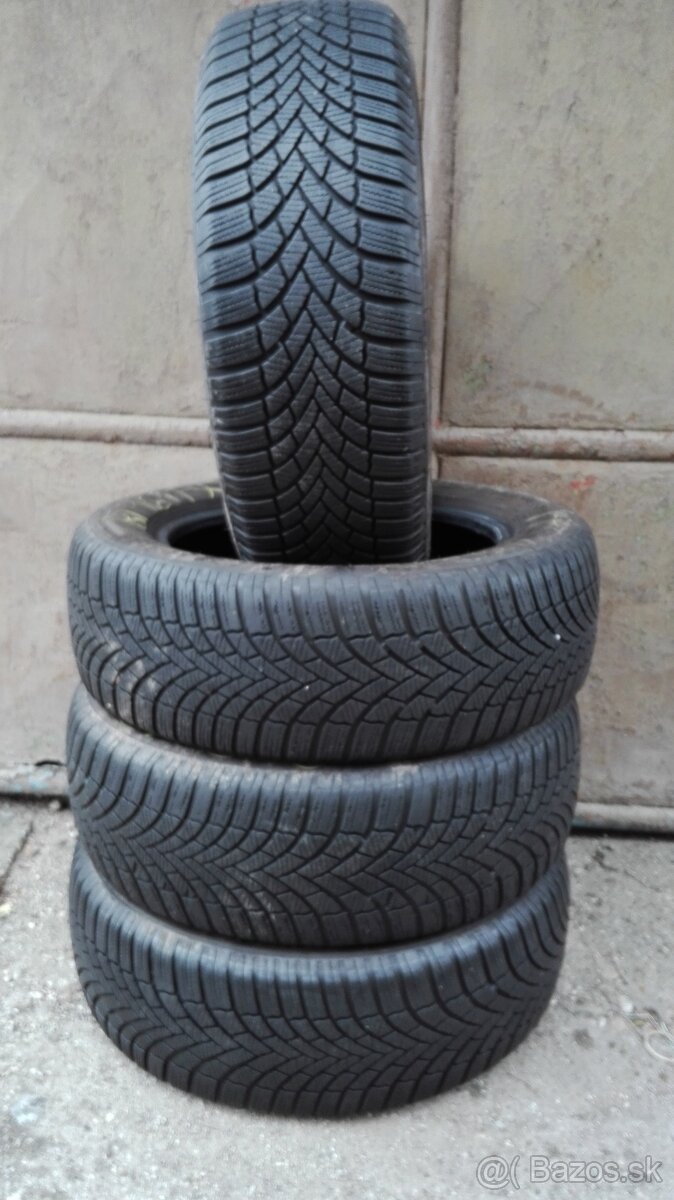 Predám 4-Zimné pneumatiky Bridgestone Blizzak 205/60 R16