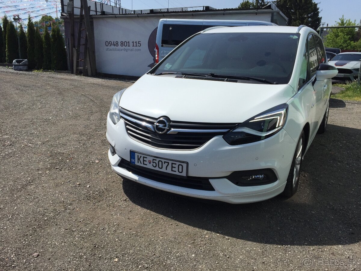 Opel Zafira Tourer  4 900 €