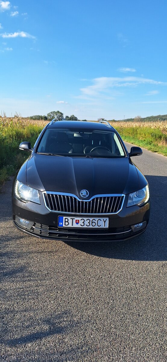 Škoda Superb combi 2.0tdi DSG 125KW