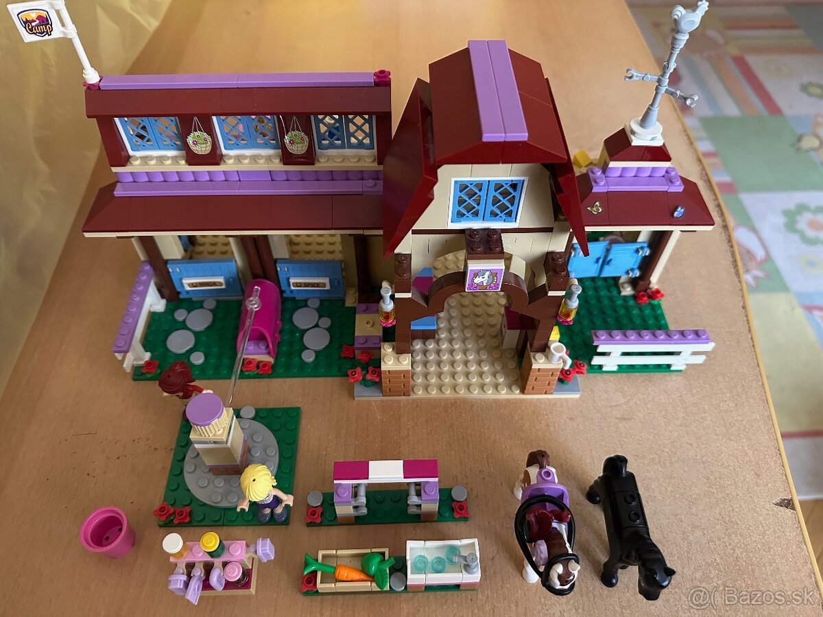 Predám LEGO Friends 41126 Jazdecký klub v Heartlake.