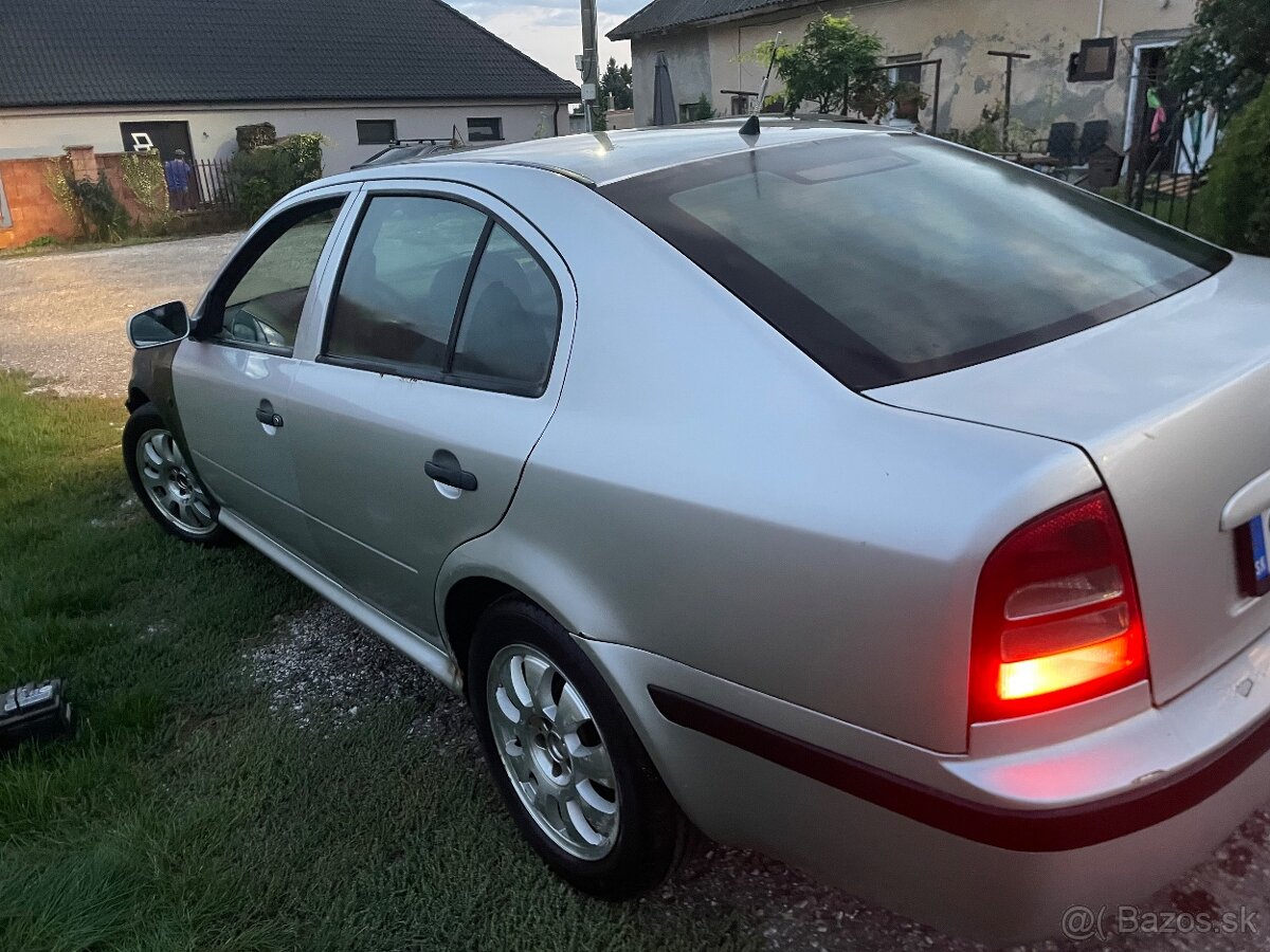 Octavia 1 HATCHBACK 1.9 81kW