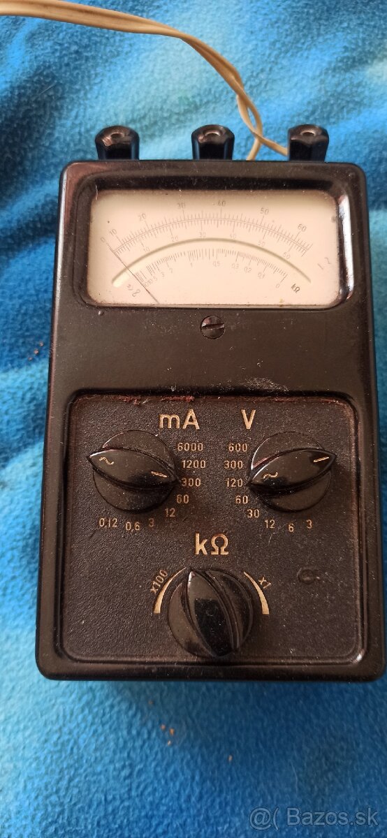 Darujem retro volt meter