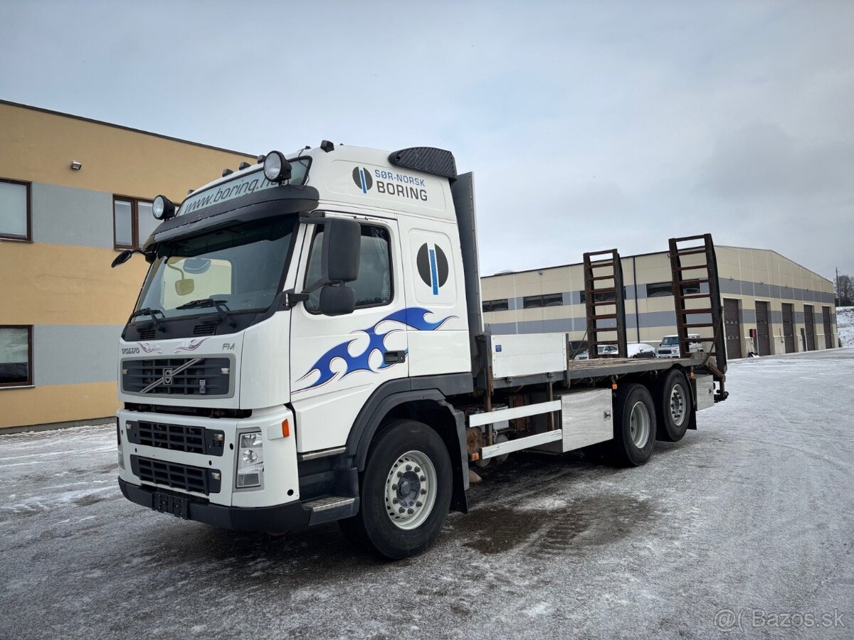 Volvo fm 480 6x2 preprava strojov