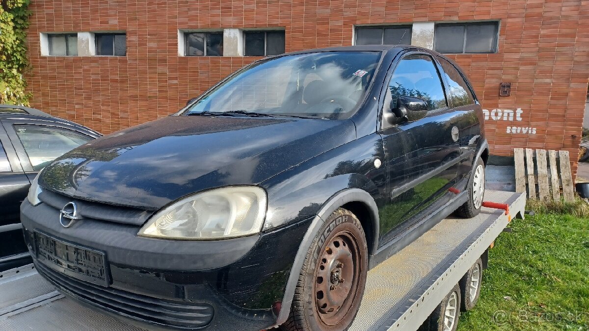 Opel Corsa 1.0 3val. na diely rok 2003