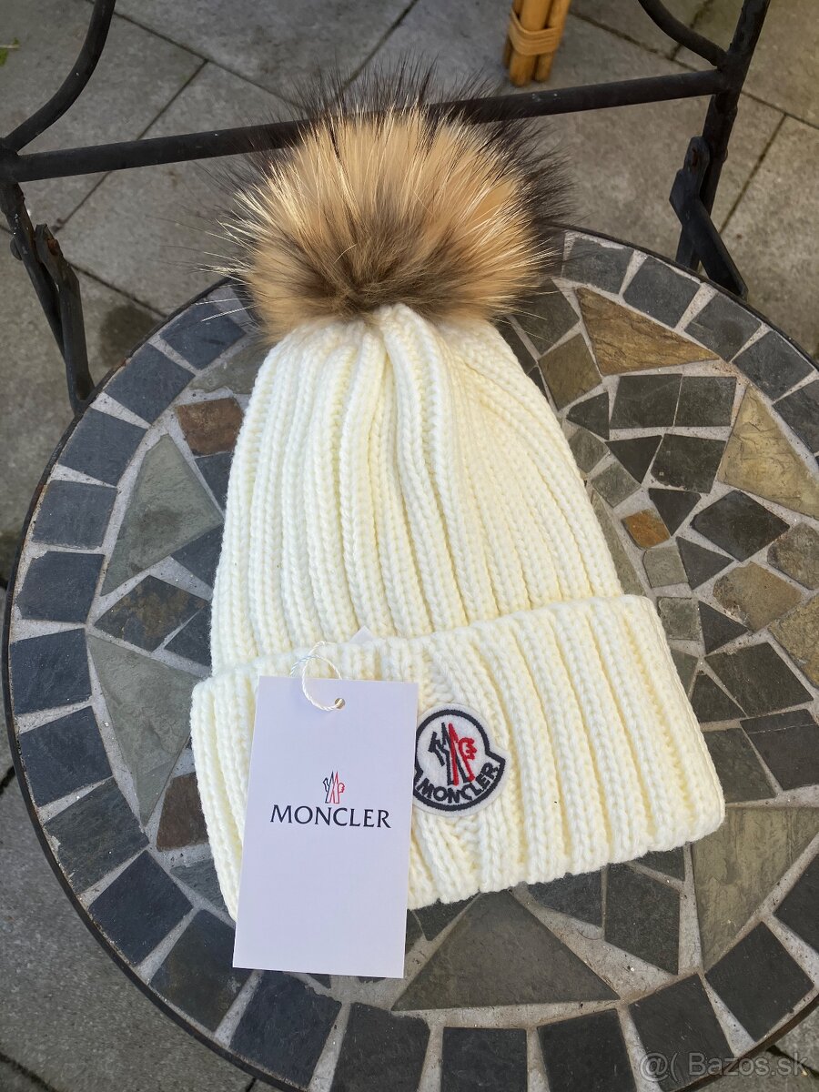 Moncler čiapka biela