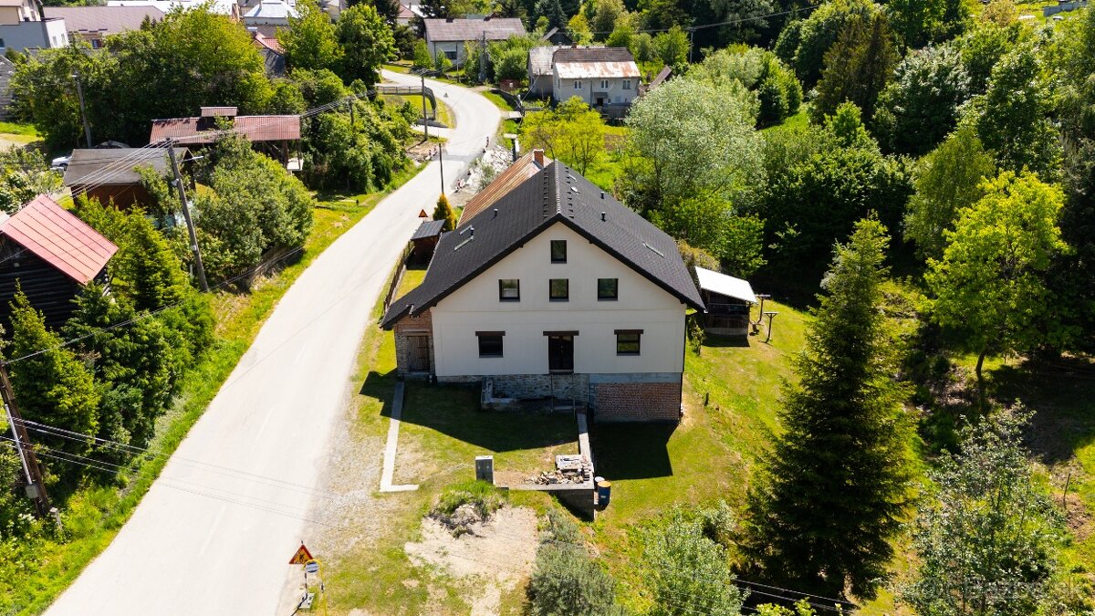 RODINNÝ DOM S POLYFUNKCIOU - REZERVOVANÝ