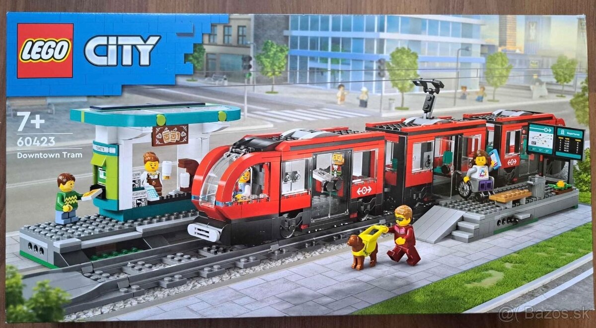 LEGO 60423 City Električka a zastávka v centre mesta - nova