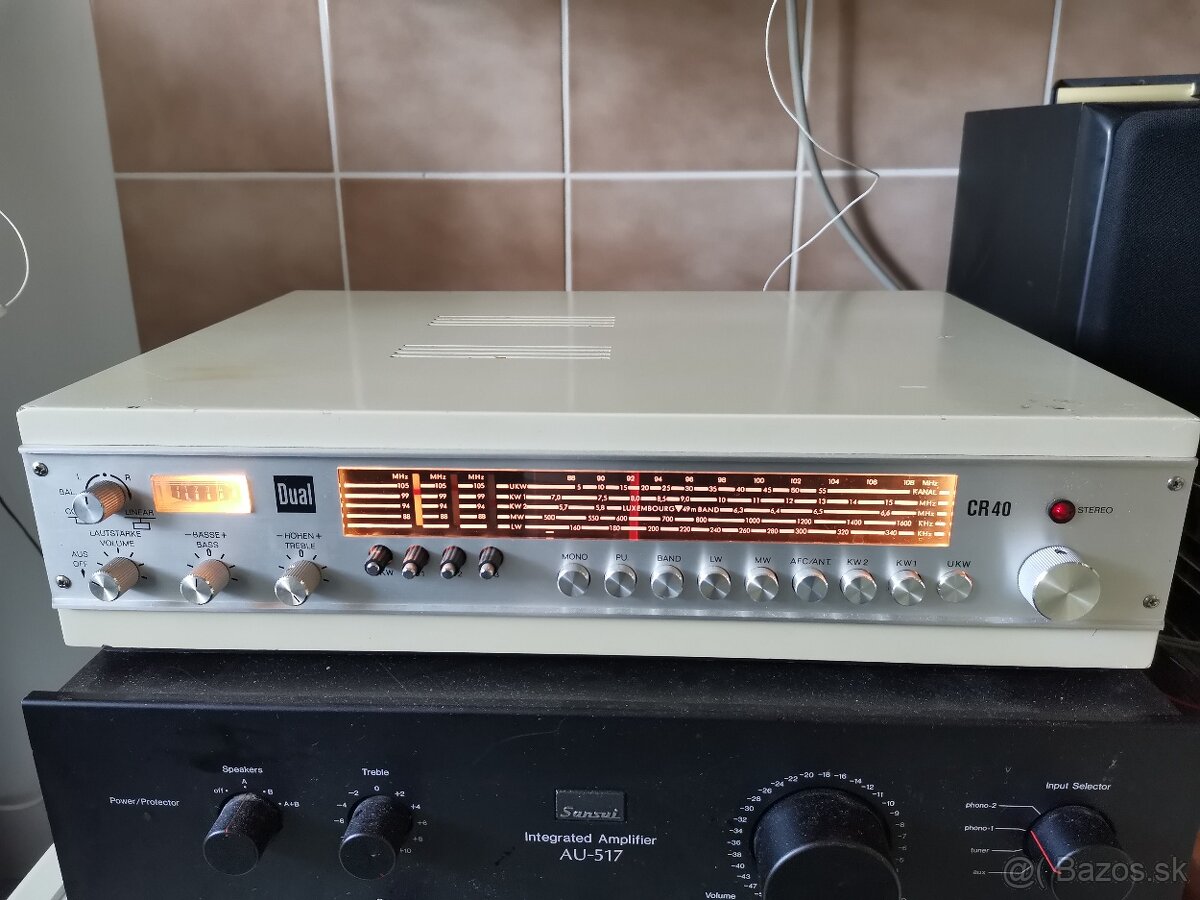 VINTAGE RECEIVER DUAL CR40