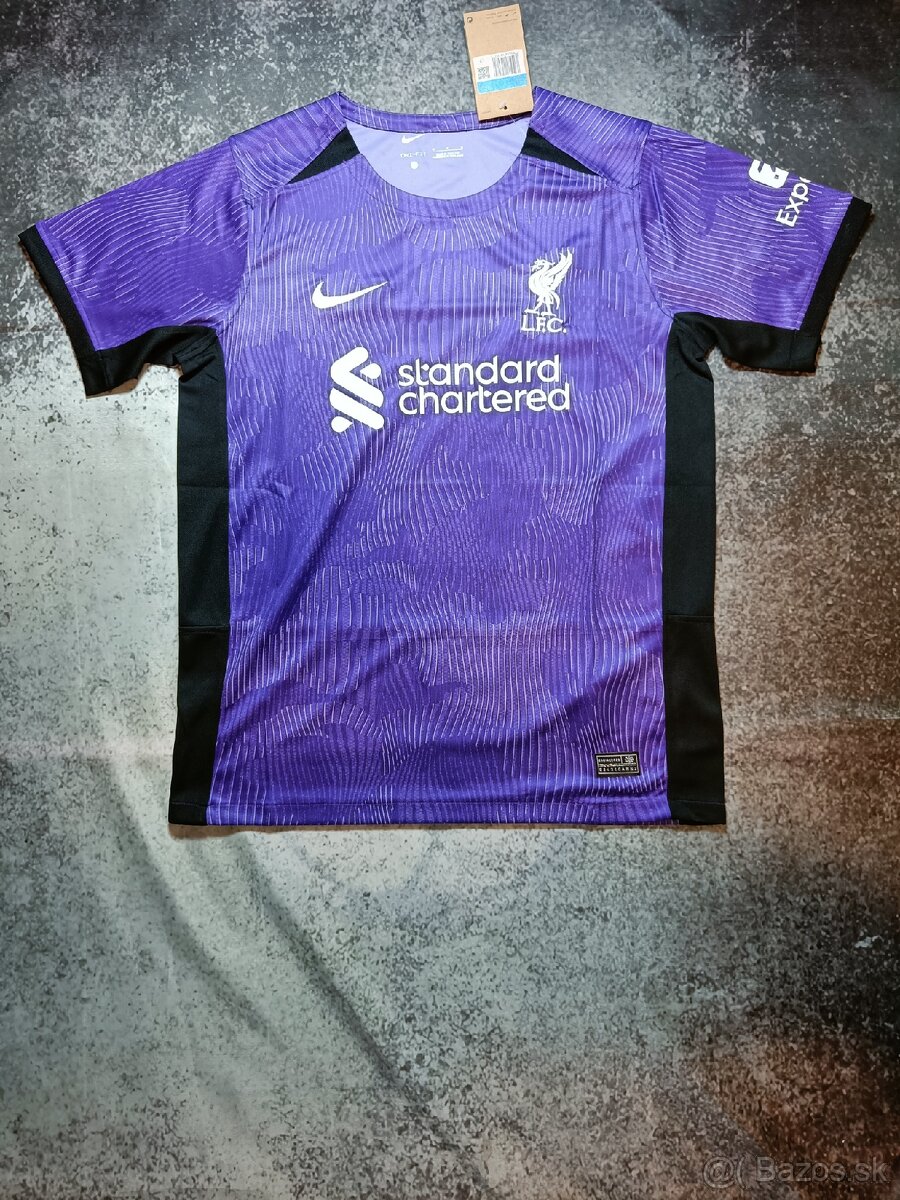 Liverpool 2022/23 third jersey