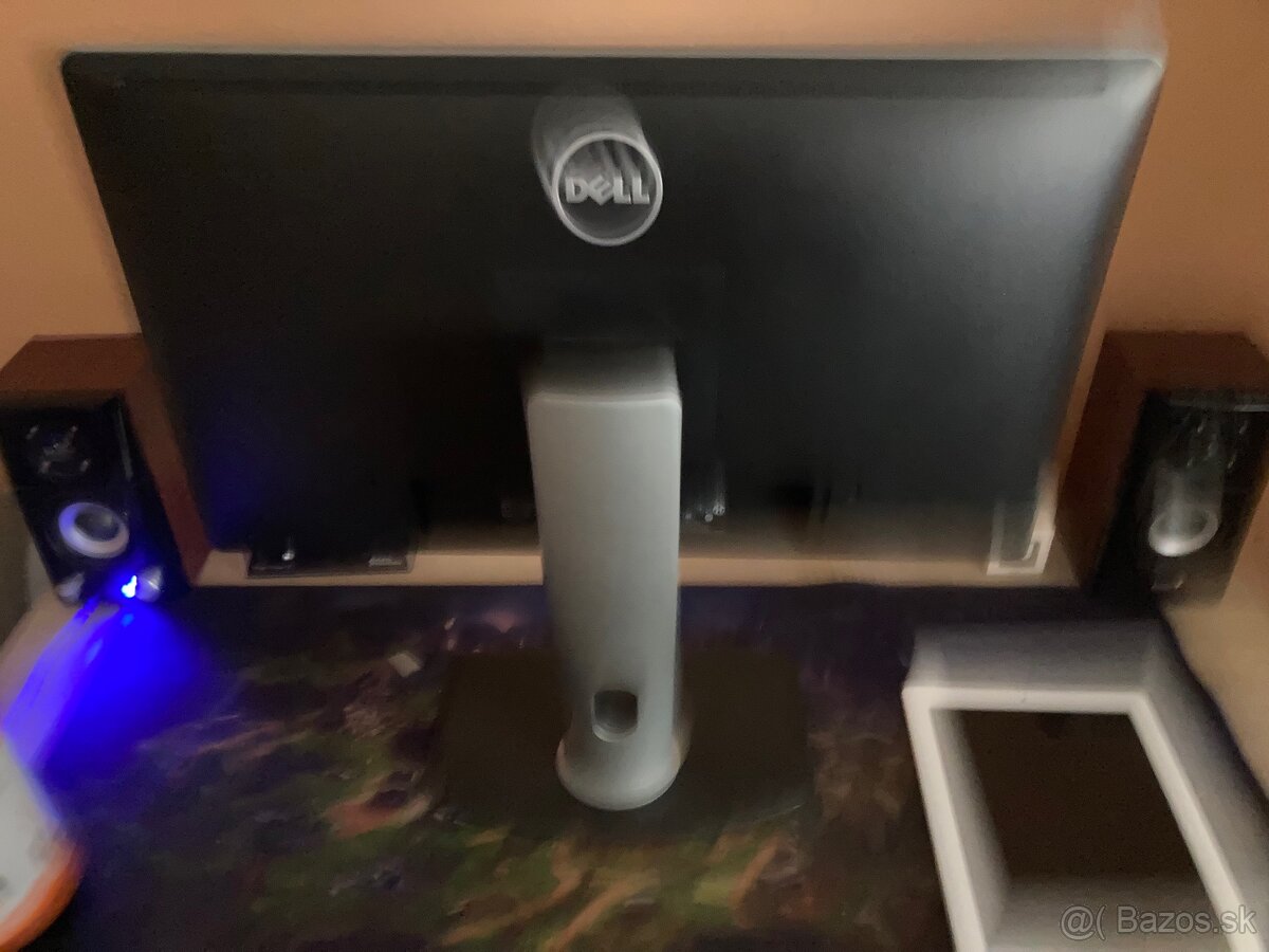 Monitor DELL