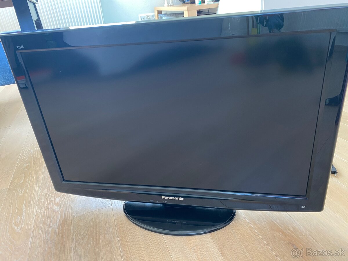 LCD PANASONIC TX-L32C2E