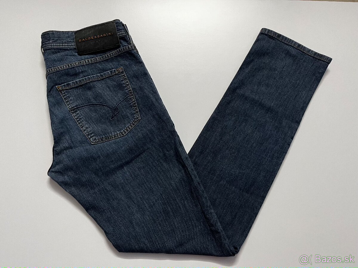 Kvalitné,pánske džínsy BALDESSARINI - veľkosť 32/34 -