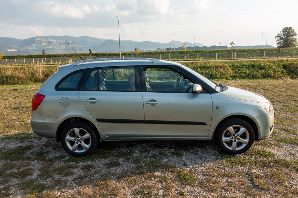 Predám Škoda Fabia 1.2 HTP kombi, r.v. 2009