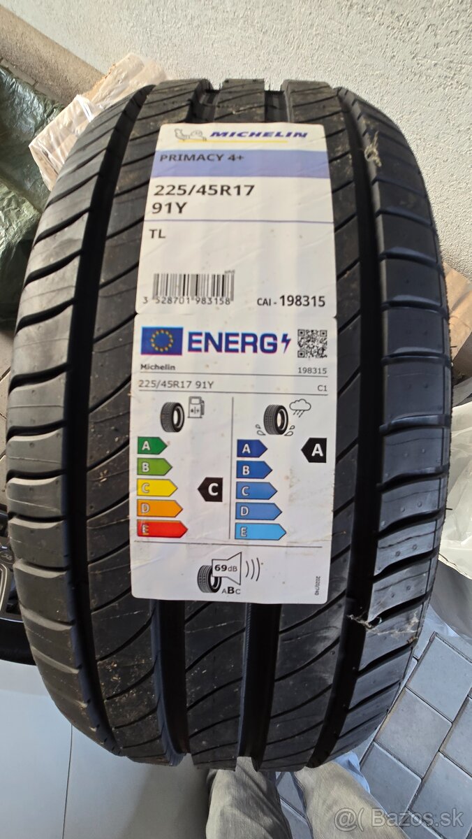 Michelin primacy 4+ 225/45/r17