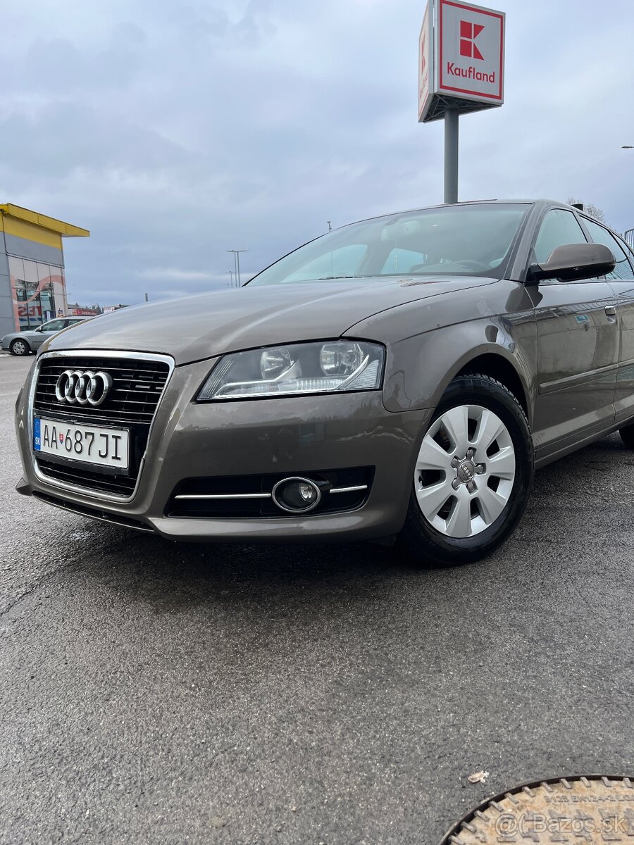 Audi A3 Sportback 1.6 TDI 105k DPF Ambiente (2012)