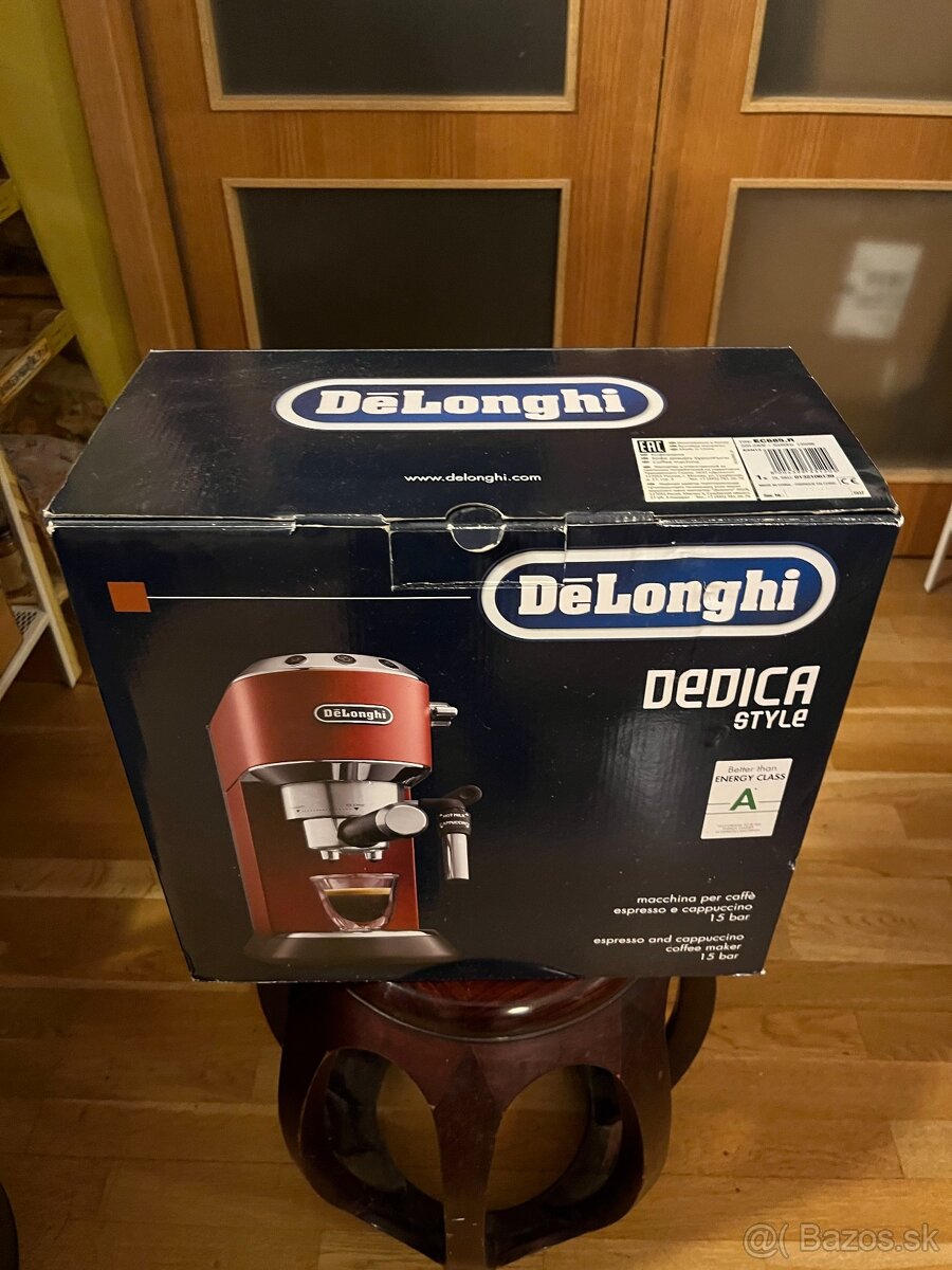 DeLonghi kávovar