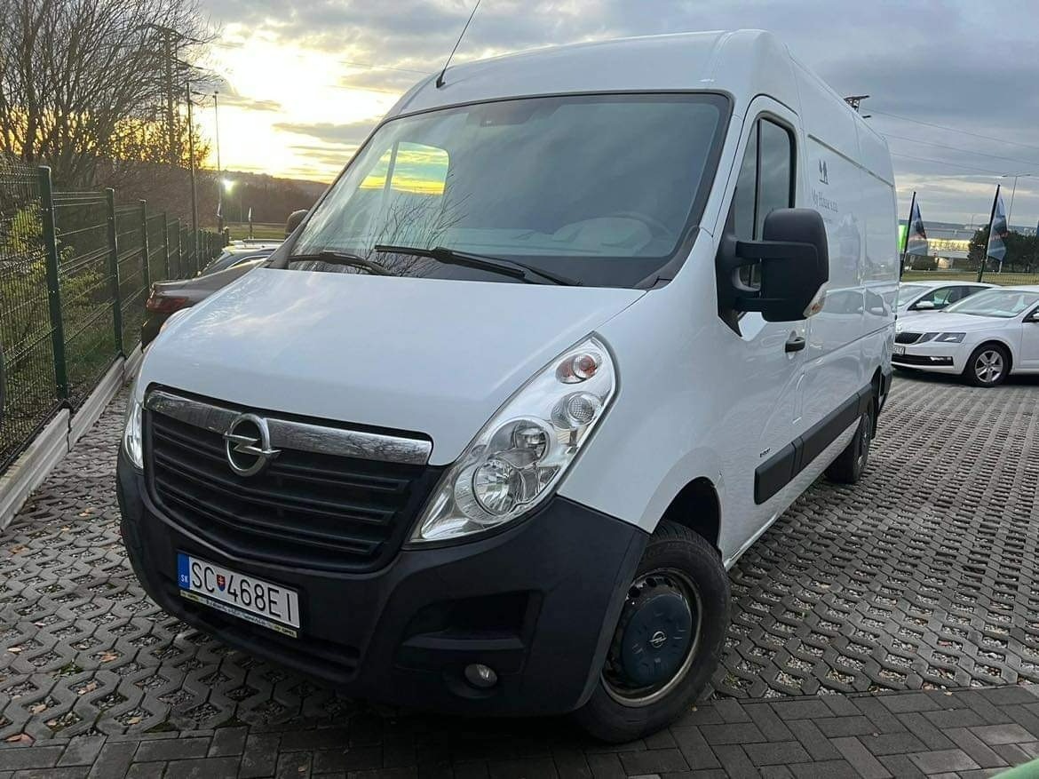 Prenájom skriňovej dodávky Opel Movano L2H2