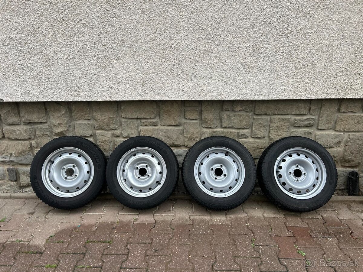 Zimné pneu, 2x Michelin 175/65 r14, 2x Kumho 175/65 r14