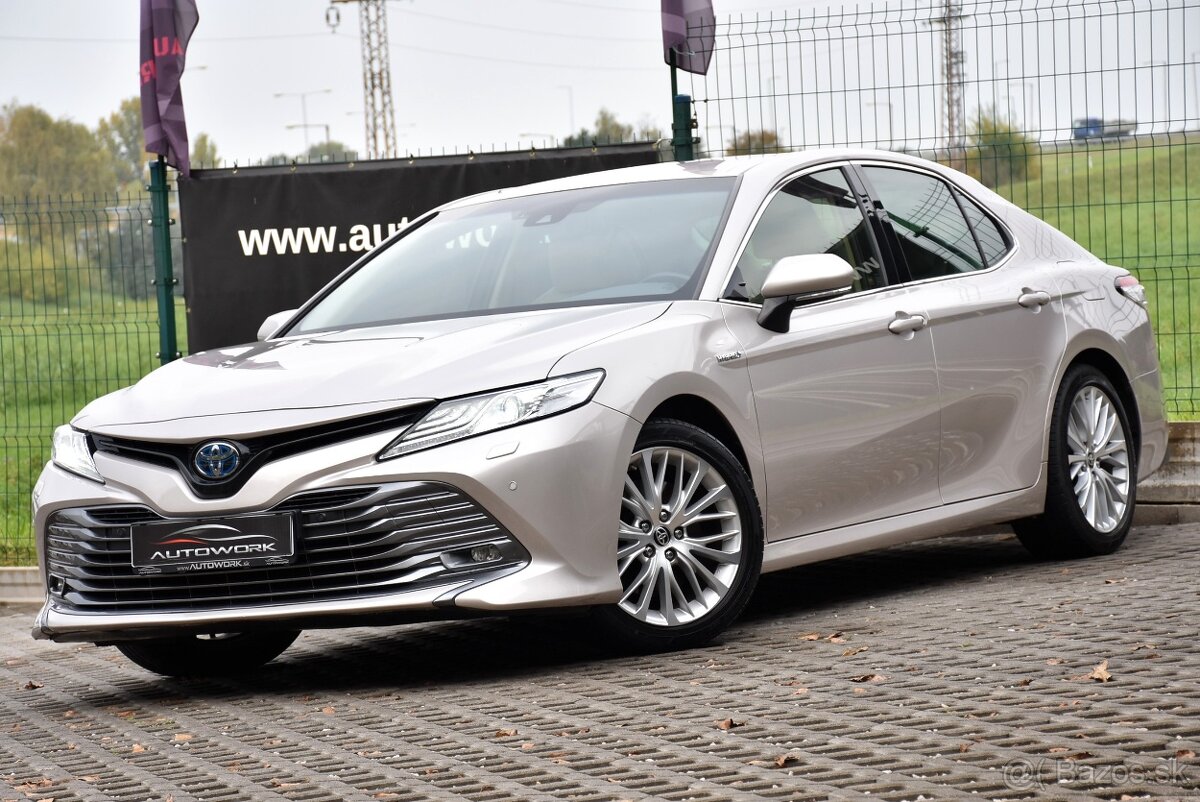 Toyota Camry 2.5 HYBRID 218k EXECUTIVE SR 2020