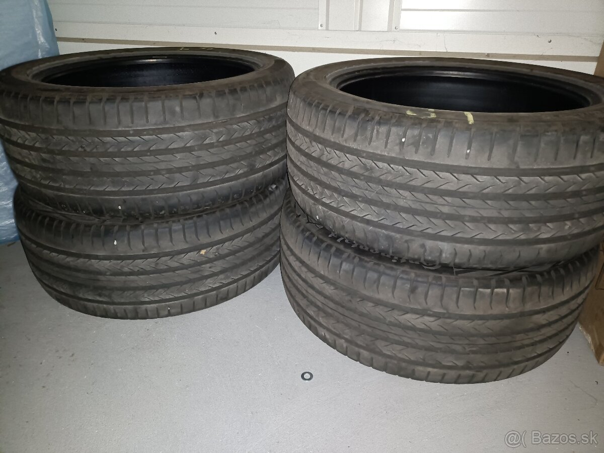 245/45 R19 Letné Pneu