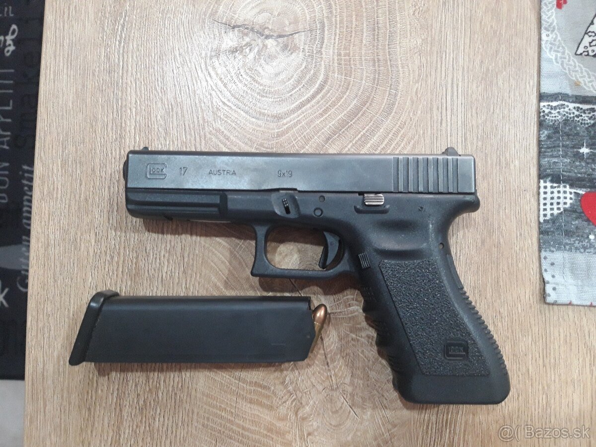 Glock 17