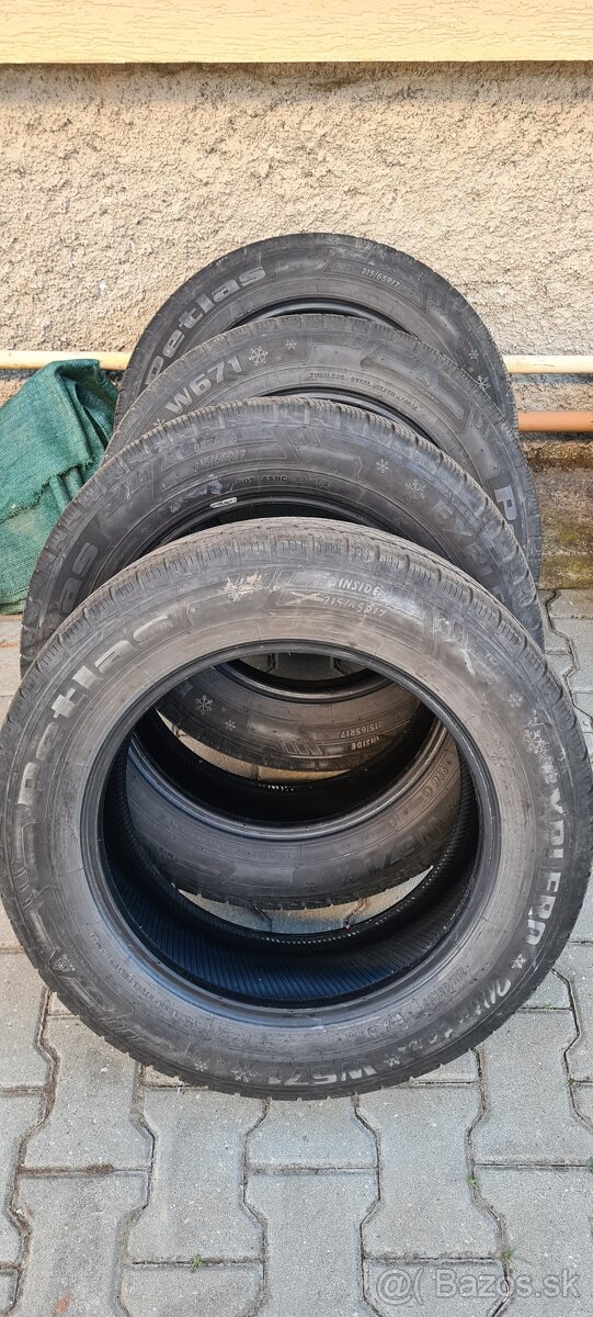 zimne pneu petlas 215/65 r17