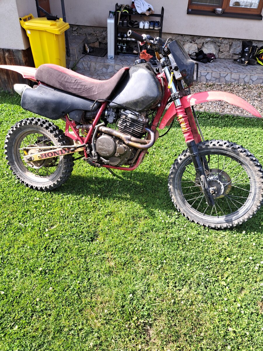 Xr600r