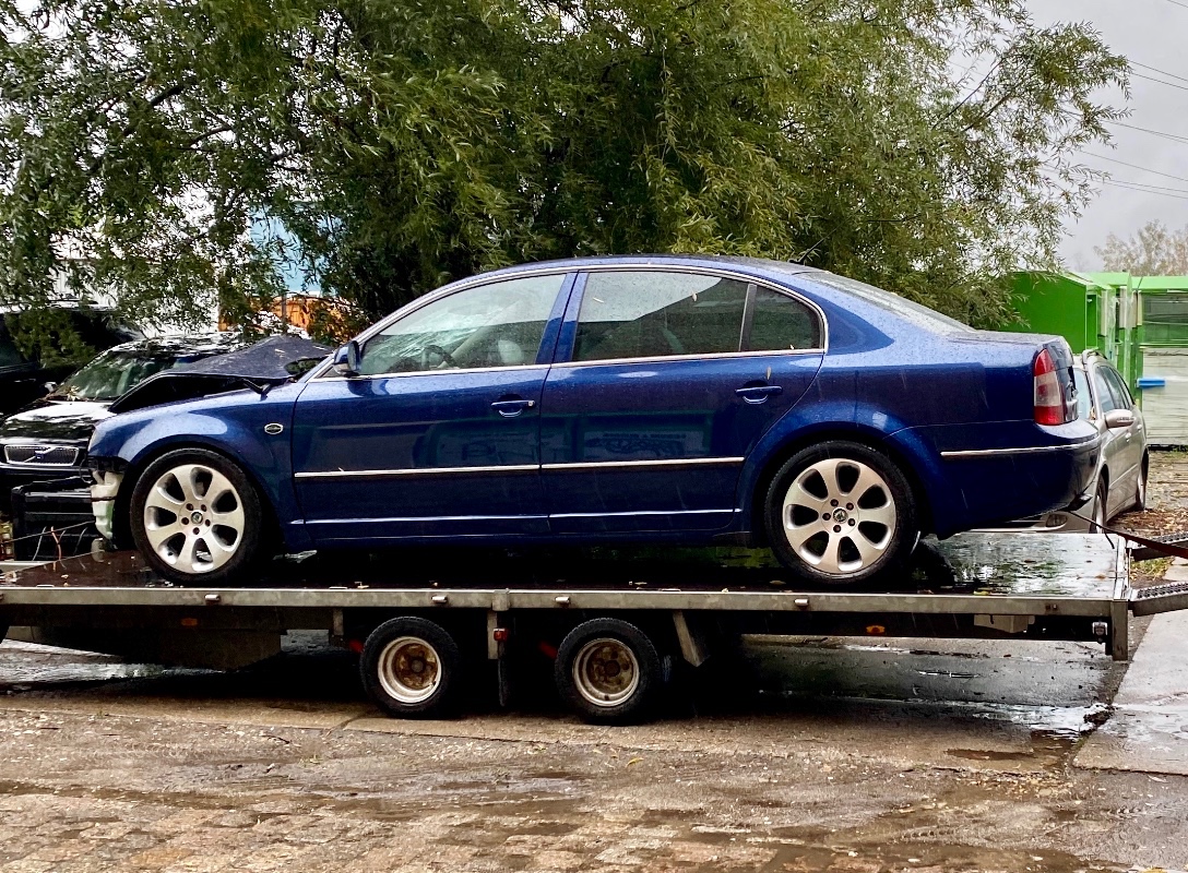 SKODA SUPERB 2,5 TDI NA SUCIASTKY