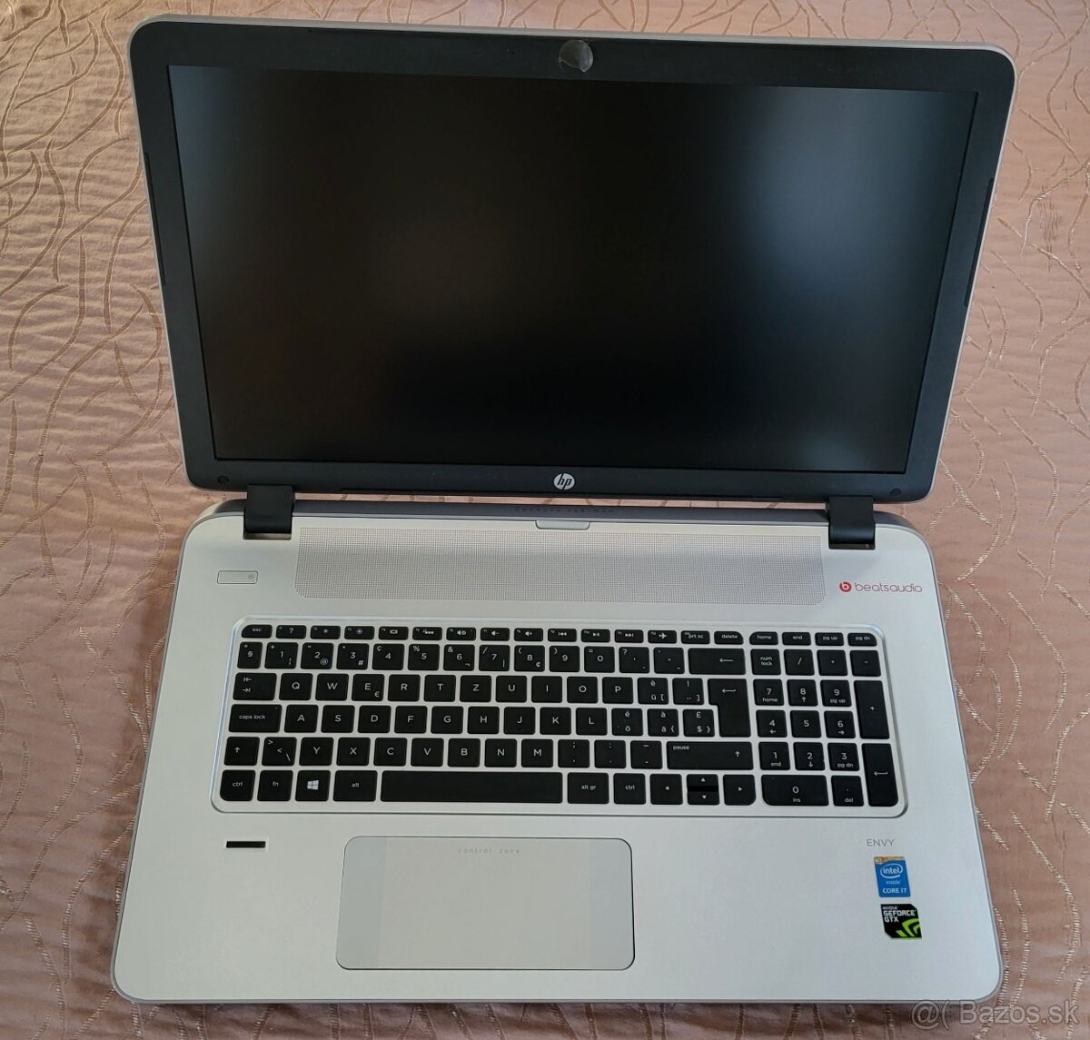 HP Envy 17