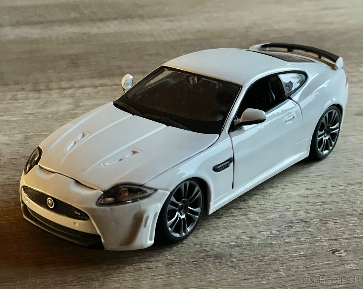 Jaguar xkr-s 1:24 maisto