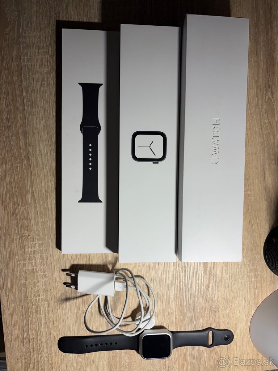 APPLE WATCH 4 (44mm)