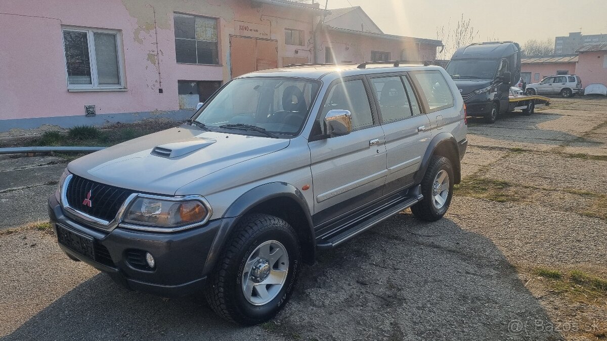 Mitsubishi Pajero sport