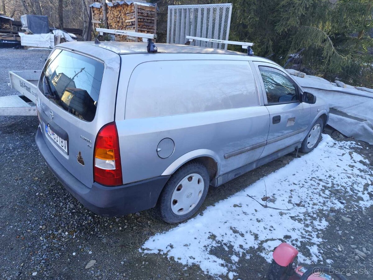 Opel Astra 1,6 benzín