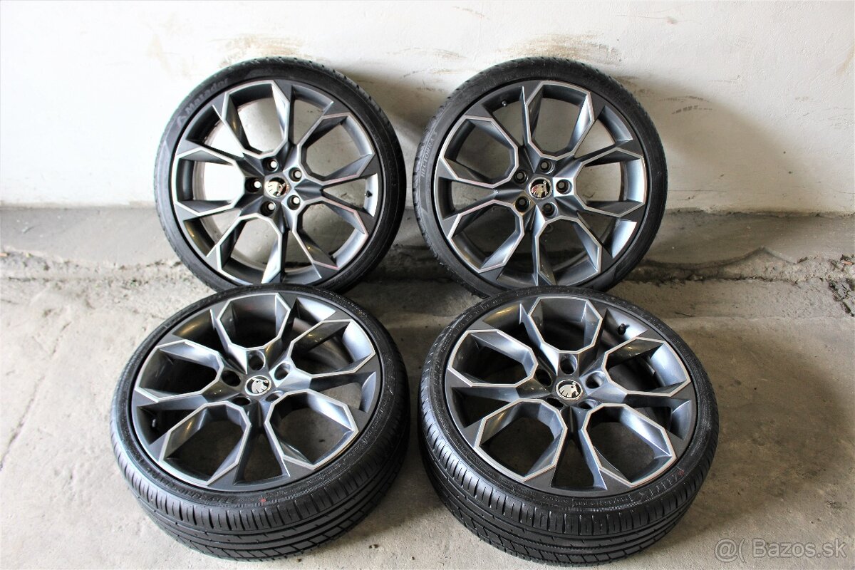 19"--ORIGINAL----ŠKODA---OCTAVIA--RS--5x112 R19--LETNA SADA