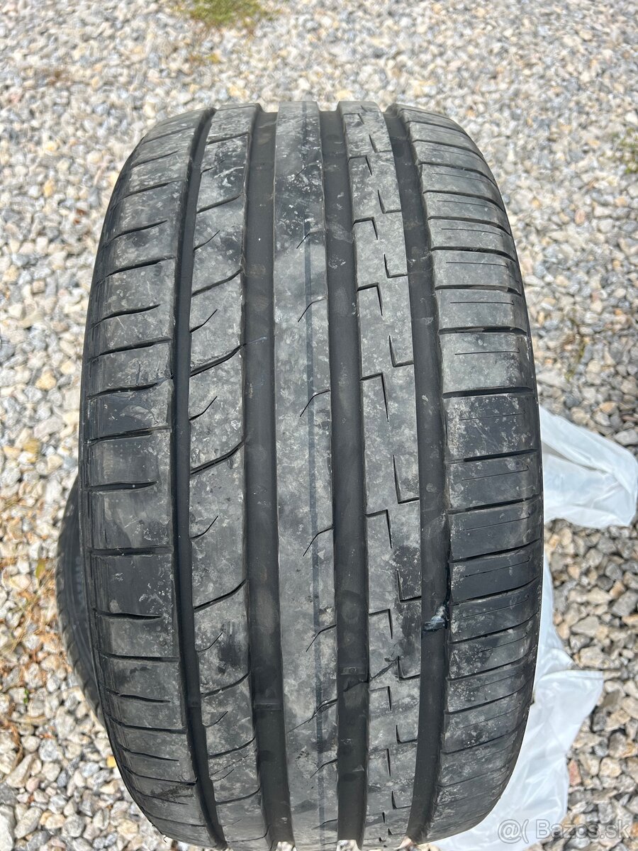 275/40 R19 Sailun Letné Pneu