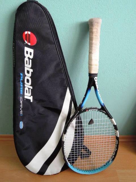 Predám tenisovú raketu Babolat PURE DRIVE