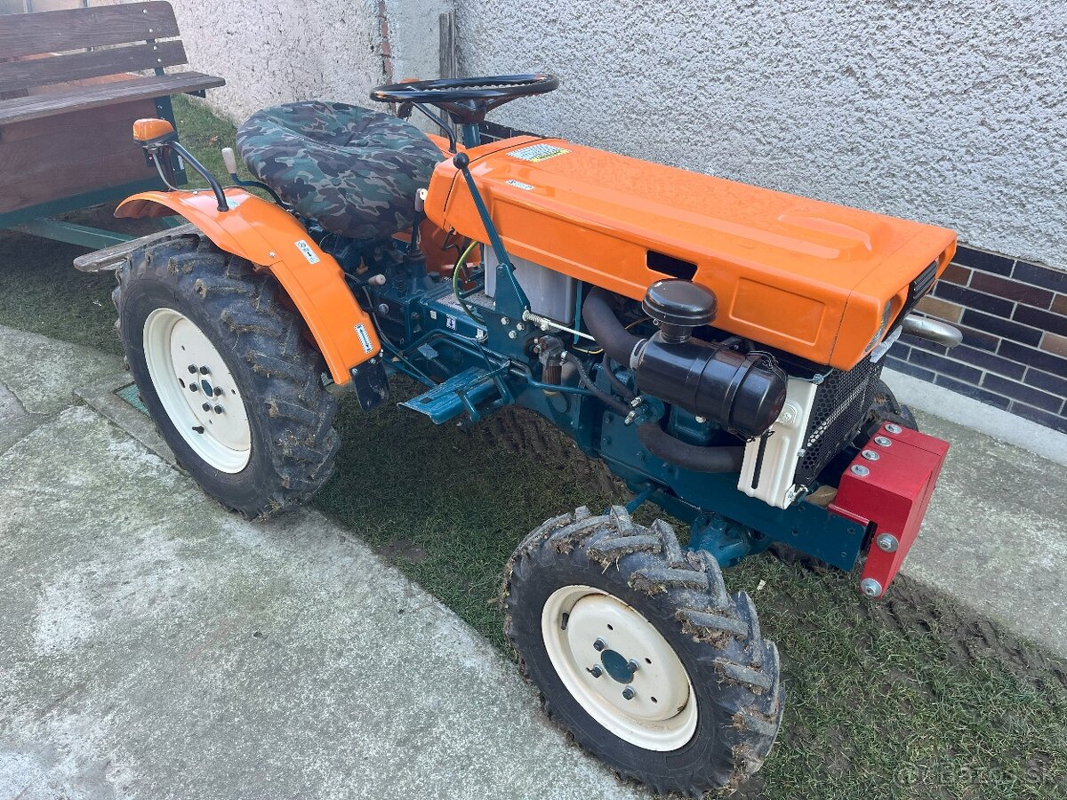 Kubota B7000 4x4 diesel + malá vlečka