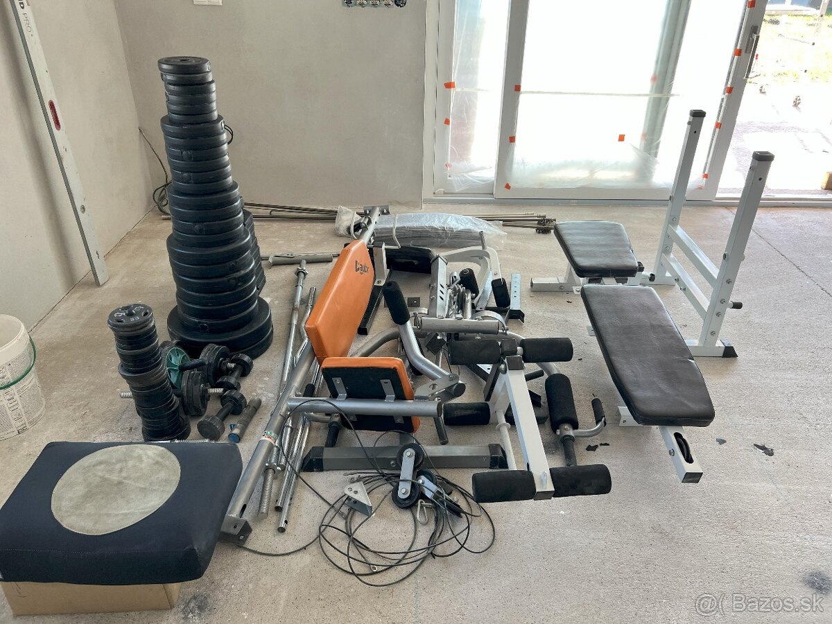 Set - posilňovacia veža + bench press + závažia