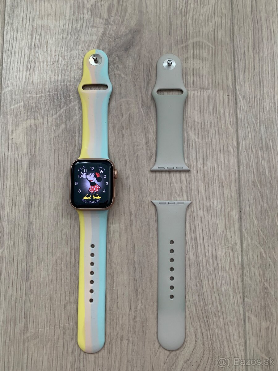 PREDAJ APPLE WATCH HODINKY 40 mm SE+2náramky,plne funkčné