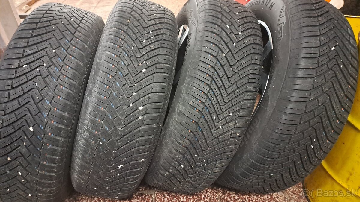 215/65r17